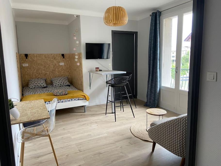 L'Eldorado Ruthenois - Garage & Terrasse Apartment Rodez Exterior photo